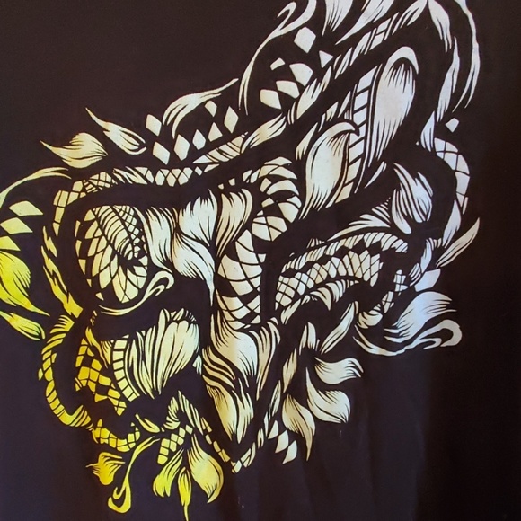 T-shirt - Picture 2 of 3